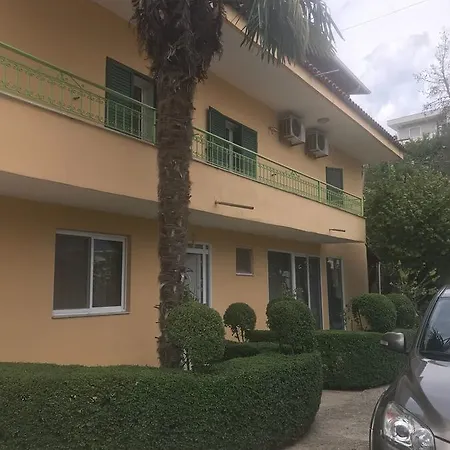 Qeli Apartments * Gjirokaster