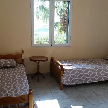 Qeli Apartments Gjirokastër